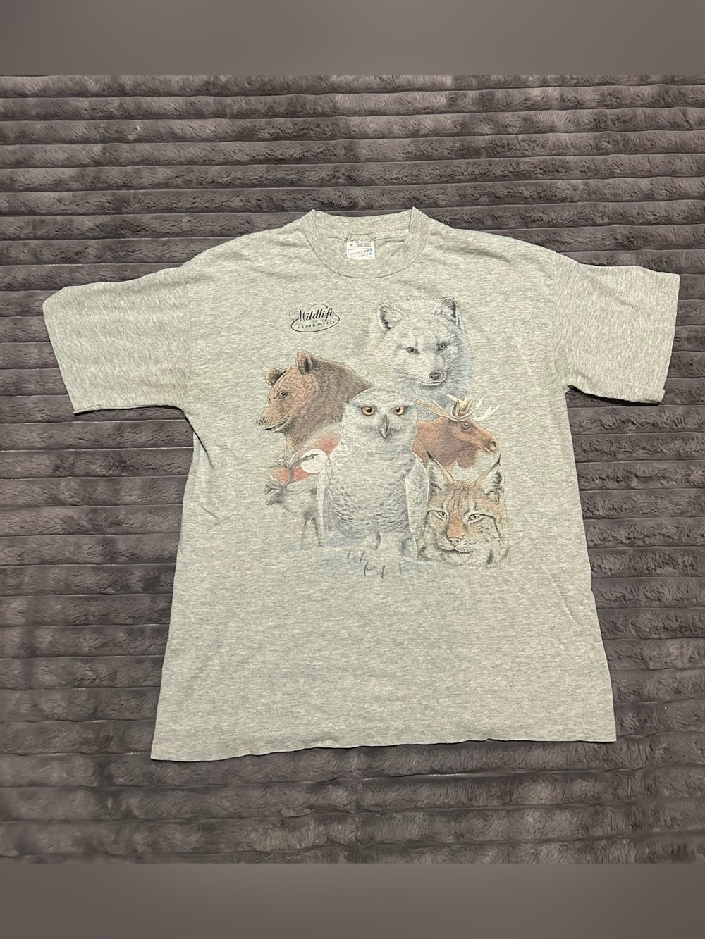 Vintage 90’s Screen Starts Fruit of the loom Wildlife Finland Animal Graphic Tee